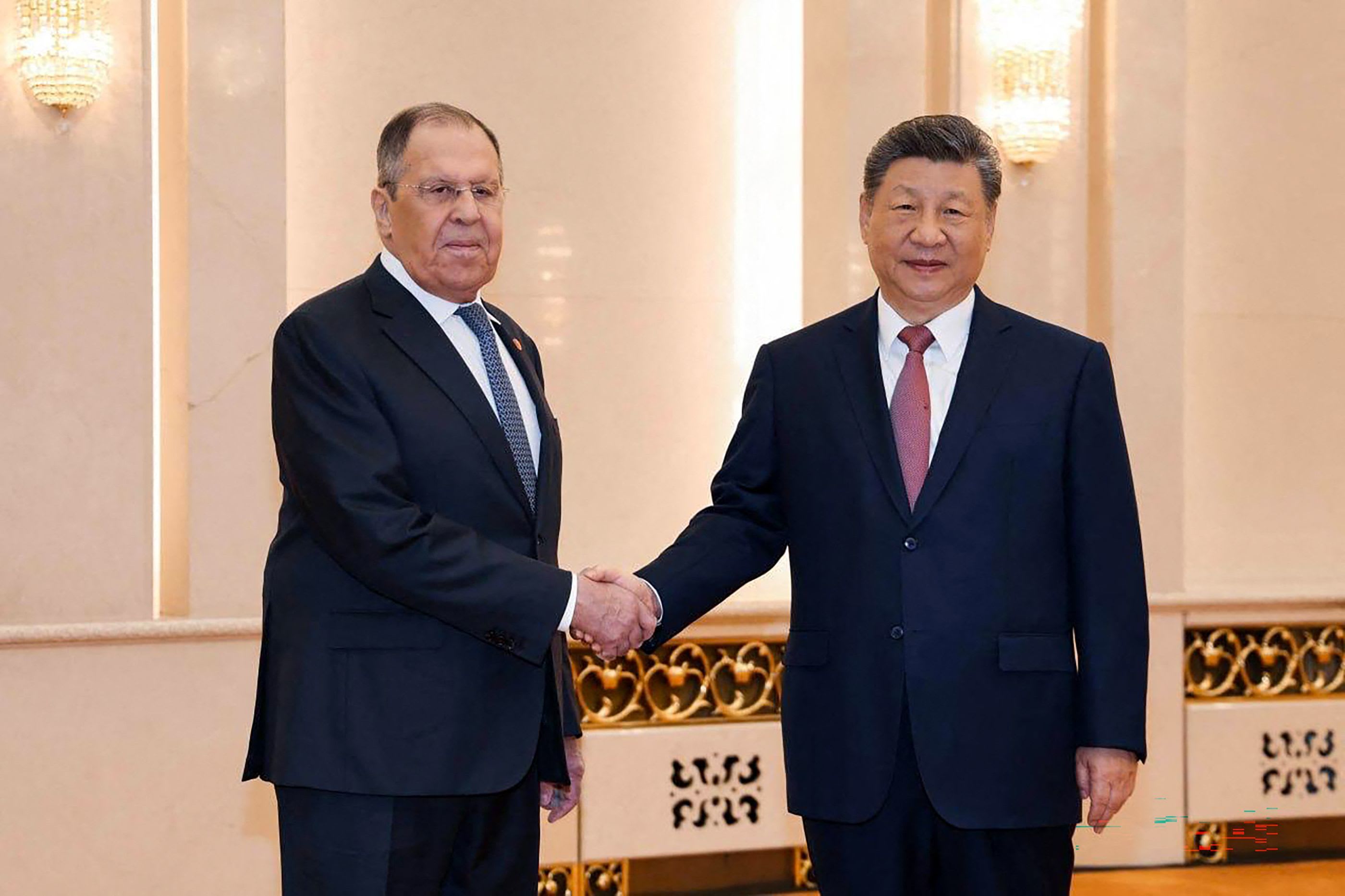 Rusia se opune introducerii taxelor pentru navele din Strâmtoarea Ormuz, afirmă Lavrov
