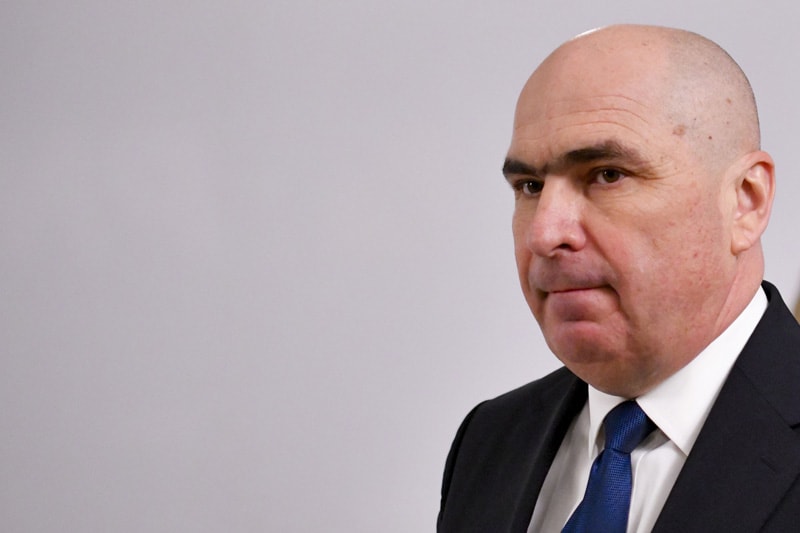 Bolojan avertizează că amânarea închiderii centralelor pe cărbune duce la pierderi din PNRR