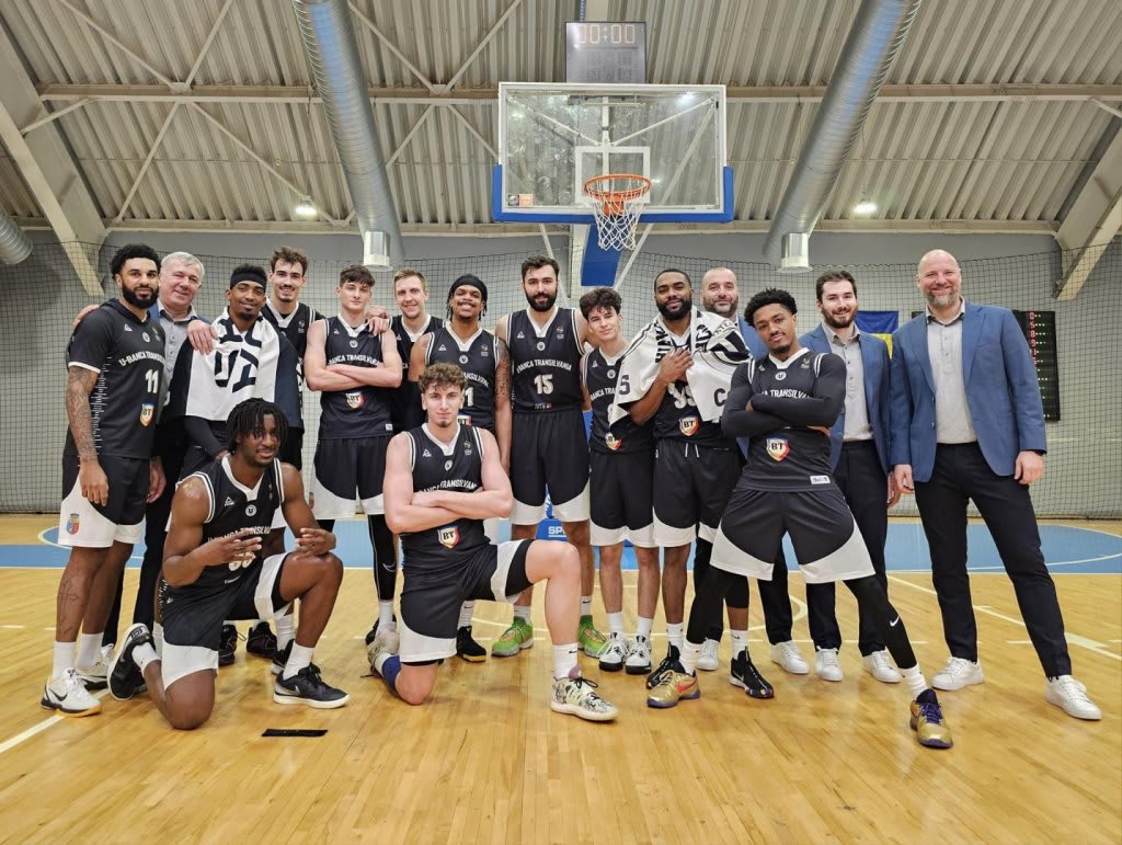 U-BT Cluj-Napoca dispută astăzi primul meci de pregătire la Vâlcea înaintea sezonului 2026-2027