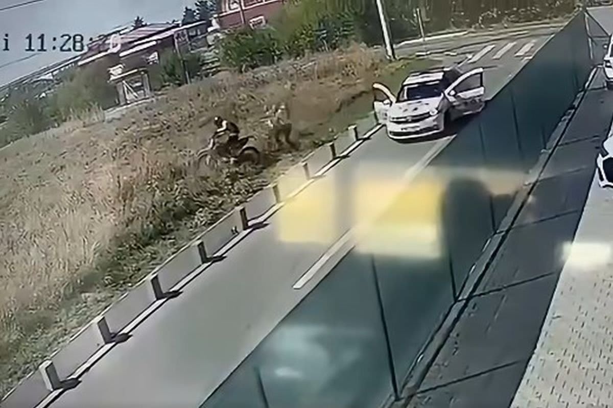 Un tânăr a căzut de două ori cu motocicleta în timp ce fugea de poliție în Ilfov