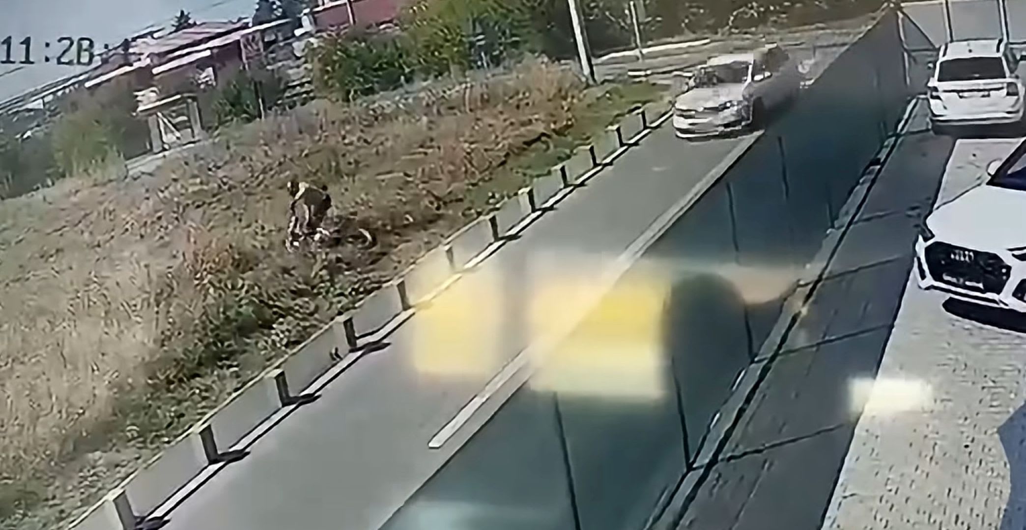 Un motociclist fără permis și fără plăcuțe de înmatriculare, urmărit de poliție în Chiajna