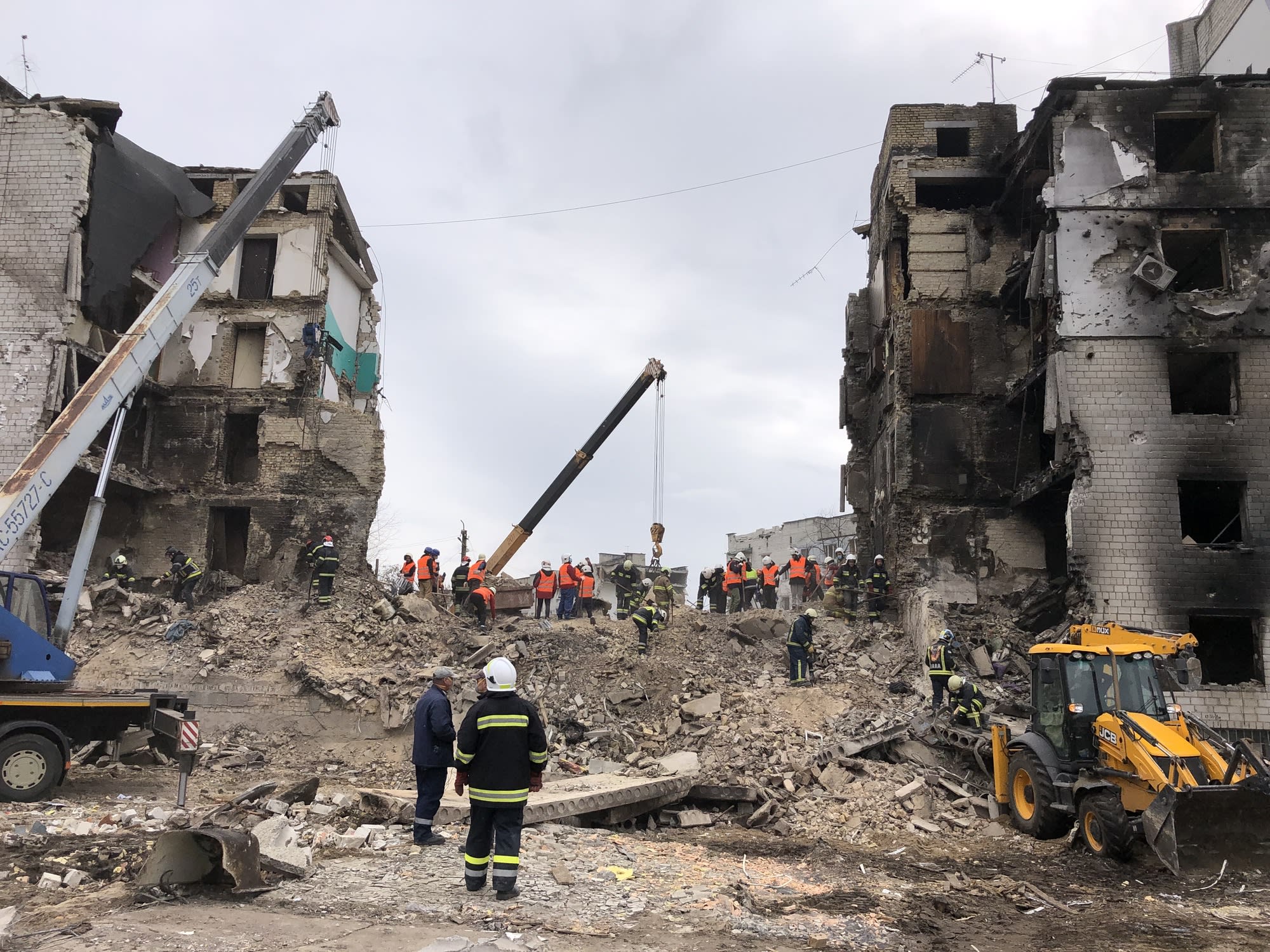 Incendiu și explozii la depozit de muniții în Bucea, regiunea Kiev