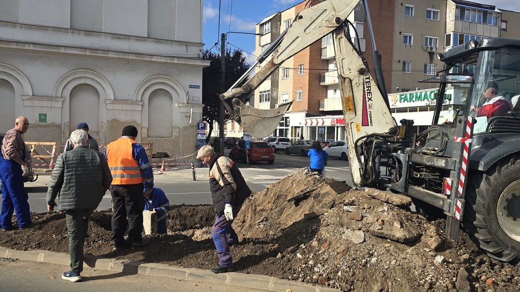 Clădirea fostului Spital Municipal din Arad în timpul lucrărilor de modernizare Clădirea fostului Spital Municipal din Arad în timpul lucrărilor de modernizare