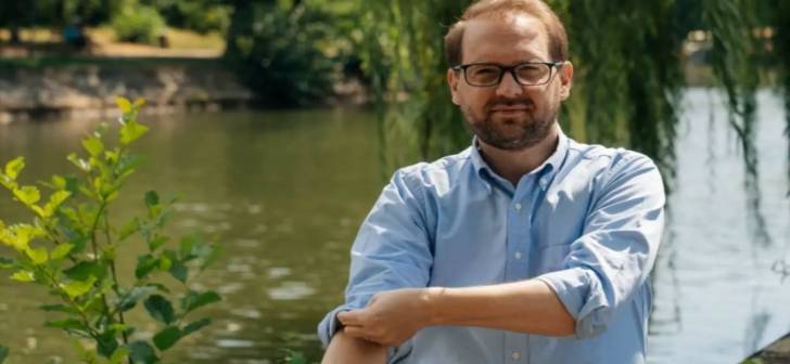Dominic Fritz în fața Primăriei Timișoara, discurs public Dominic Fritz în fața Primăriei Timișoara, discurs public