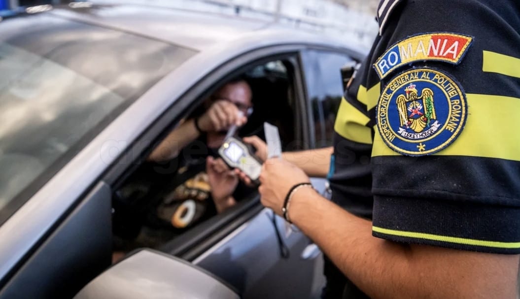 Șoferiță de 26 de ani, prinsă drogată la volan, în Curtea de Argeș