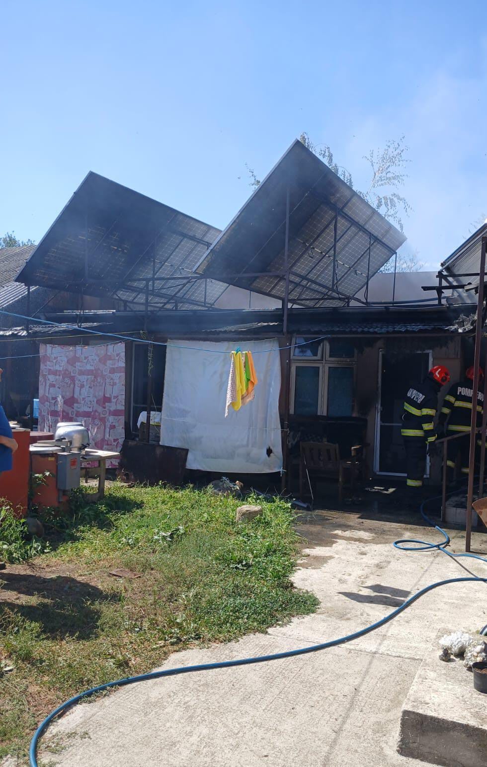 Incendii în Satu Mare, Păulești și Căuaș: pompierii au protejat rezervoare GPL și construcții