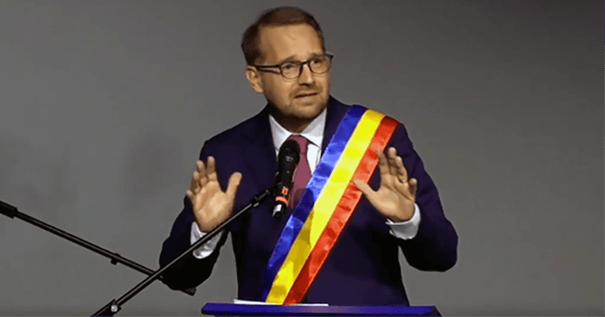 Dominic Fritz în discurs politic, simbol al candidaturii prezidențiale