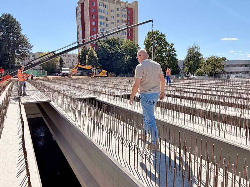 Pod nou peste râul Firiza în Baia Mare Pod nou peste râul Firiza în Baia Mare