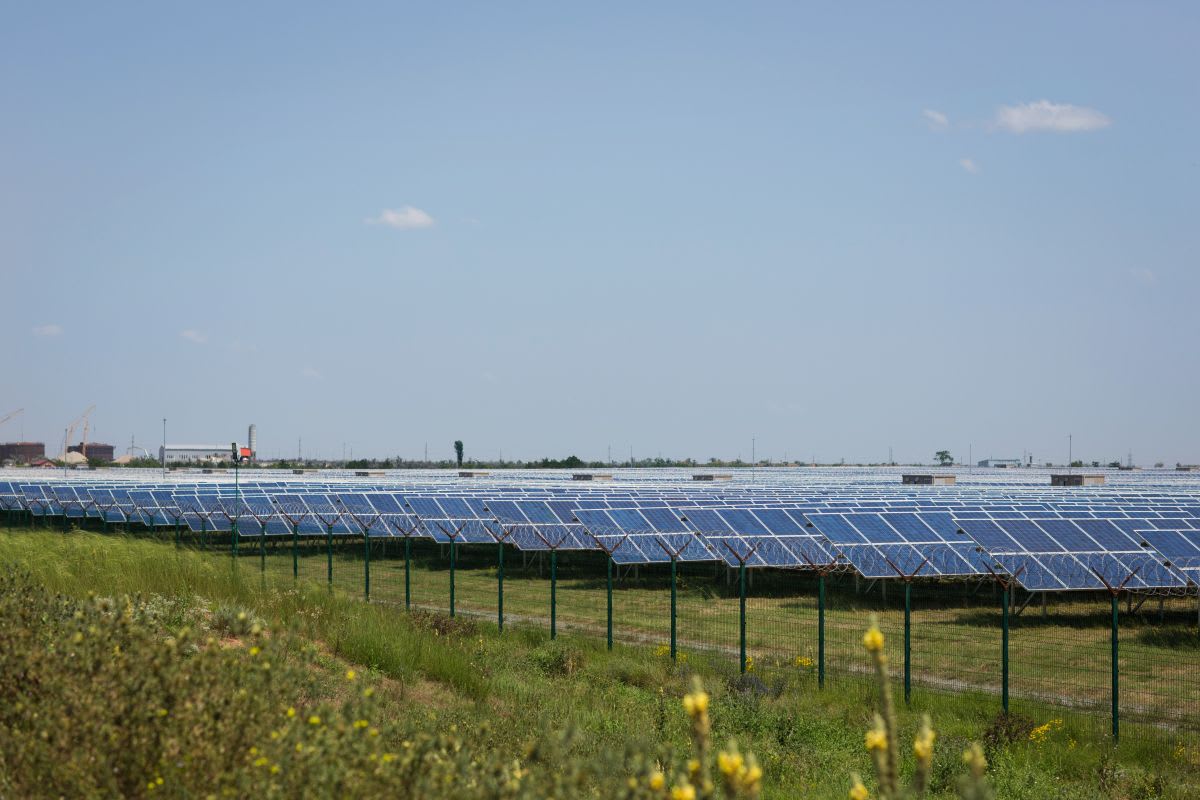 Primăria Mănești devine prosumator de la 1 septembrie 2026, reducând facturile la energie