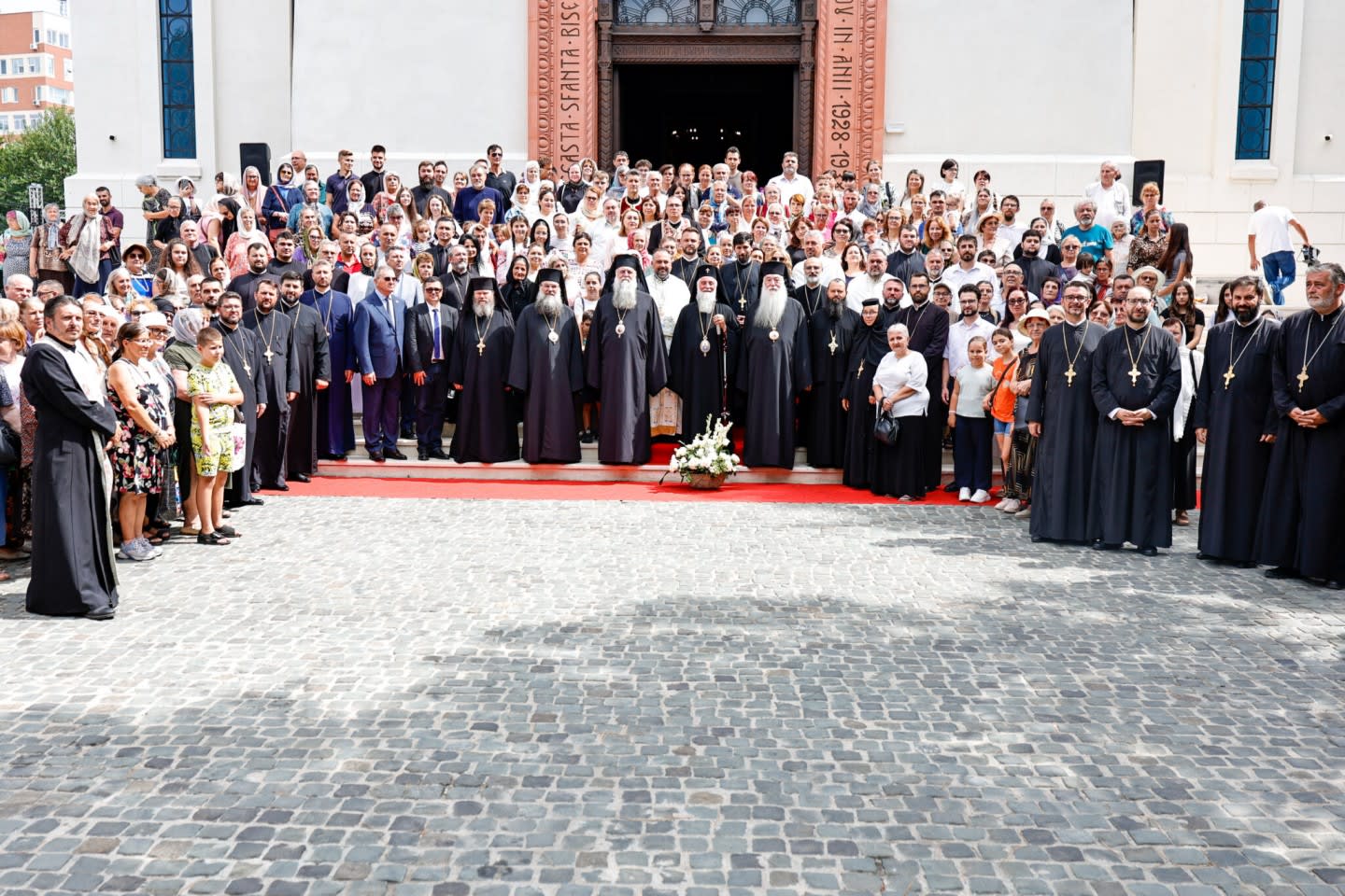 Înaltpreasfințitul Părinte Varsanufie a participat la sărbătoarea Cinstirea Icoanei Maicii Domnului de la Craiova