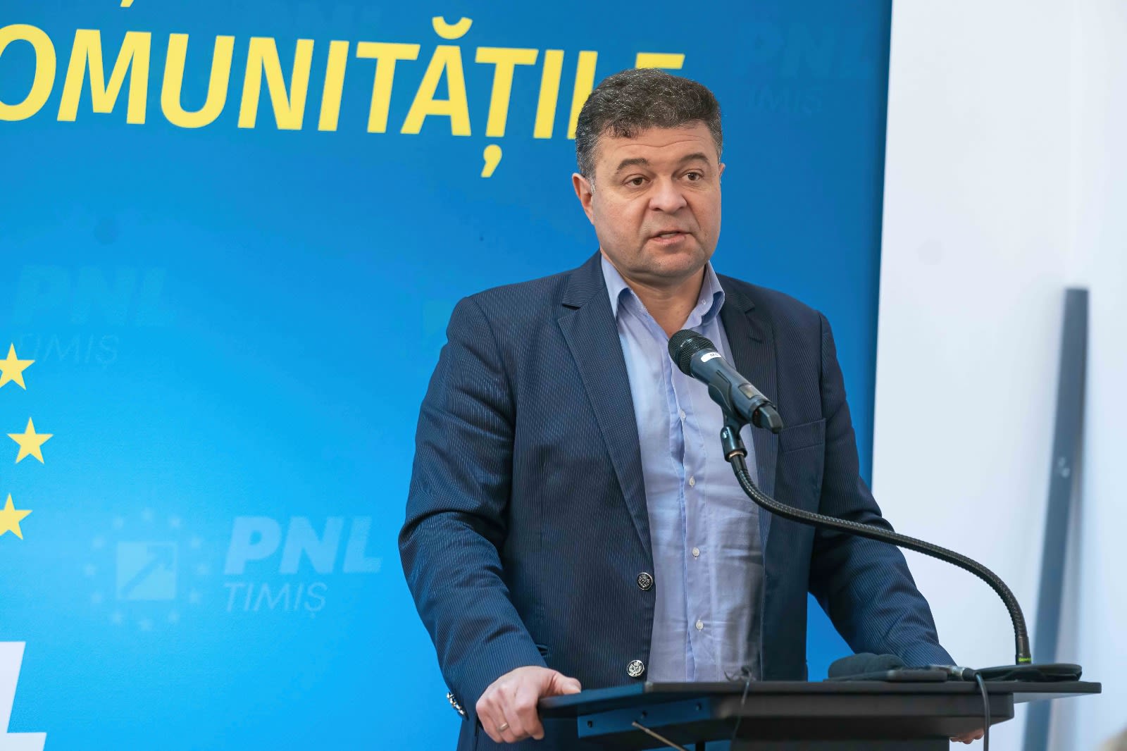 Liderul PNL Timiș, Marilen Pirtea, în discurs la conferință Liderul PNL Timiș, Marilen Pirtea, în discurs la conferință