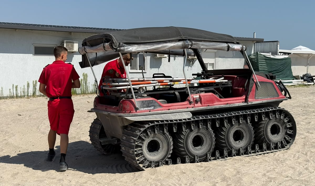 Echipaje de intervenție în Costinești căutând o persoană dispărută în mare Echipaje de intervenție în Costinești căutând o persoană dispărută în mare