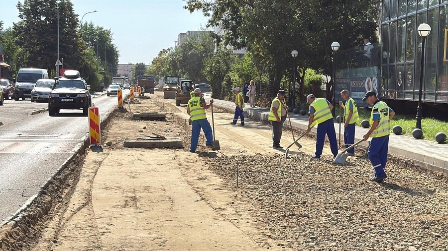 Strada Frăsinet nu va fi gata la începutul anului școlar. Polițiștii vor dirija circulația în puncte cheie