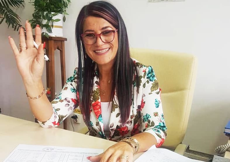 Mariana Gheorghe în cadrul unei conferințe educaționale Mariana Gheorghe în cadrul unei conferințe educaționale