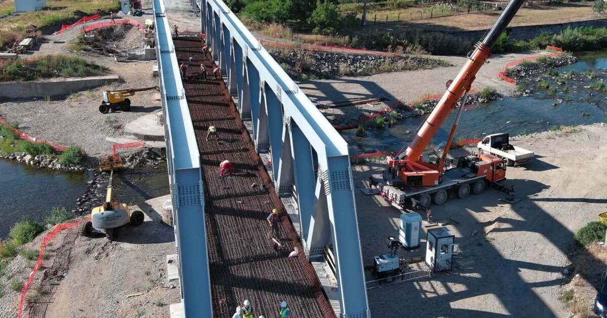 Lucrările pe calea ferată Cluj-Oradea continuă, deși PNRR se încheie în 2026