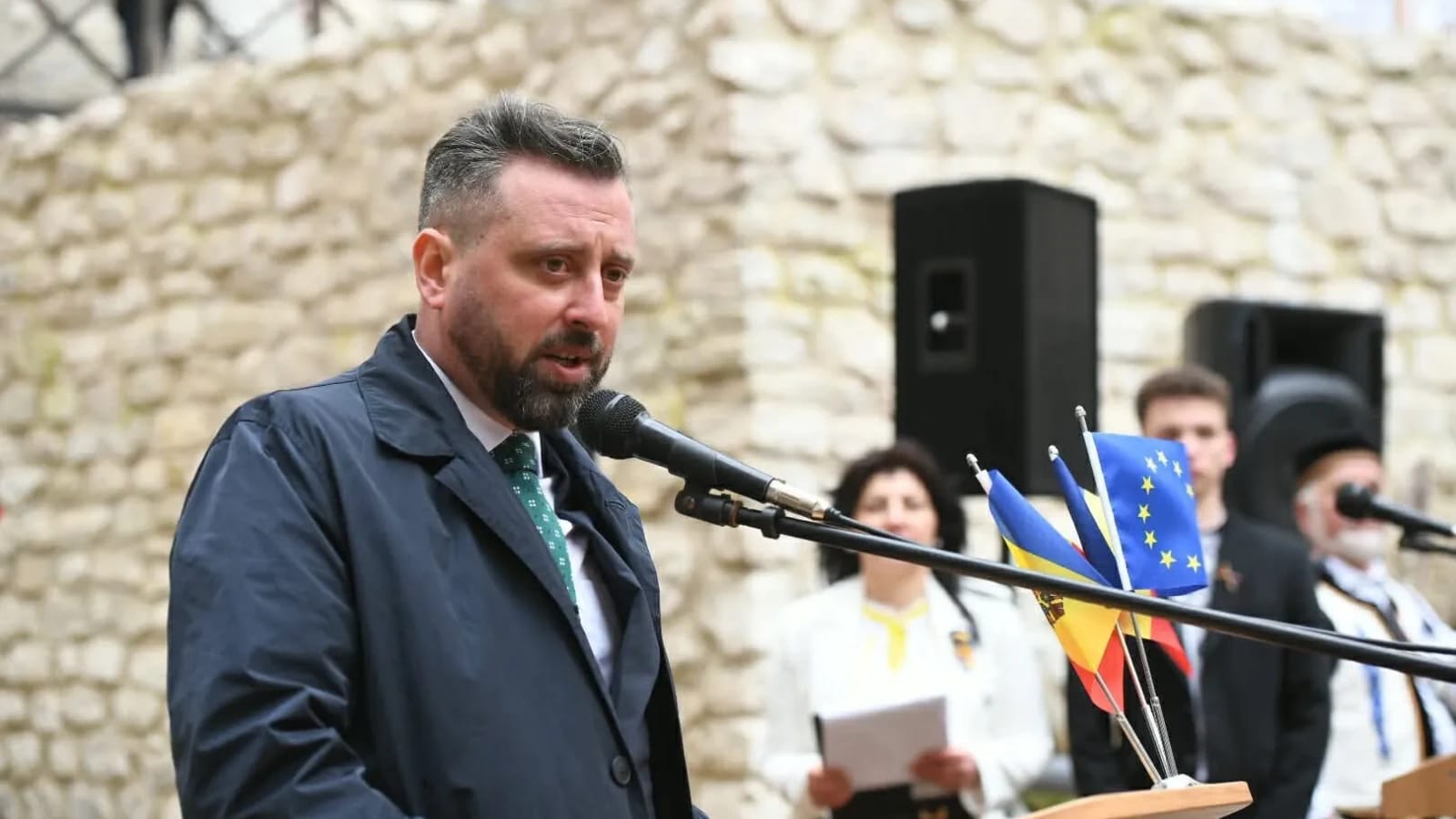 Război intern în PNL pe tema traseismului parlamentar