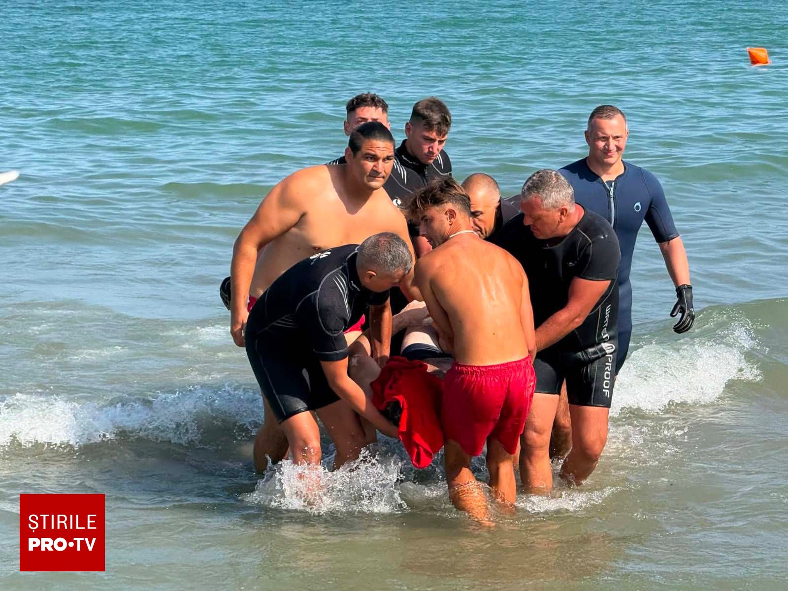 Trupul turistului de 52 de ani din Harghita, găsit în mare la Costinești