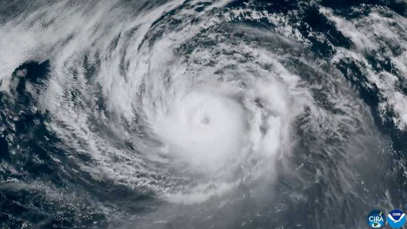 Trei cicloane s-au format simultan în Oceanul Pacific, un fenomen rar favorizat de El Nino