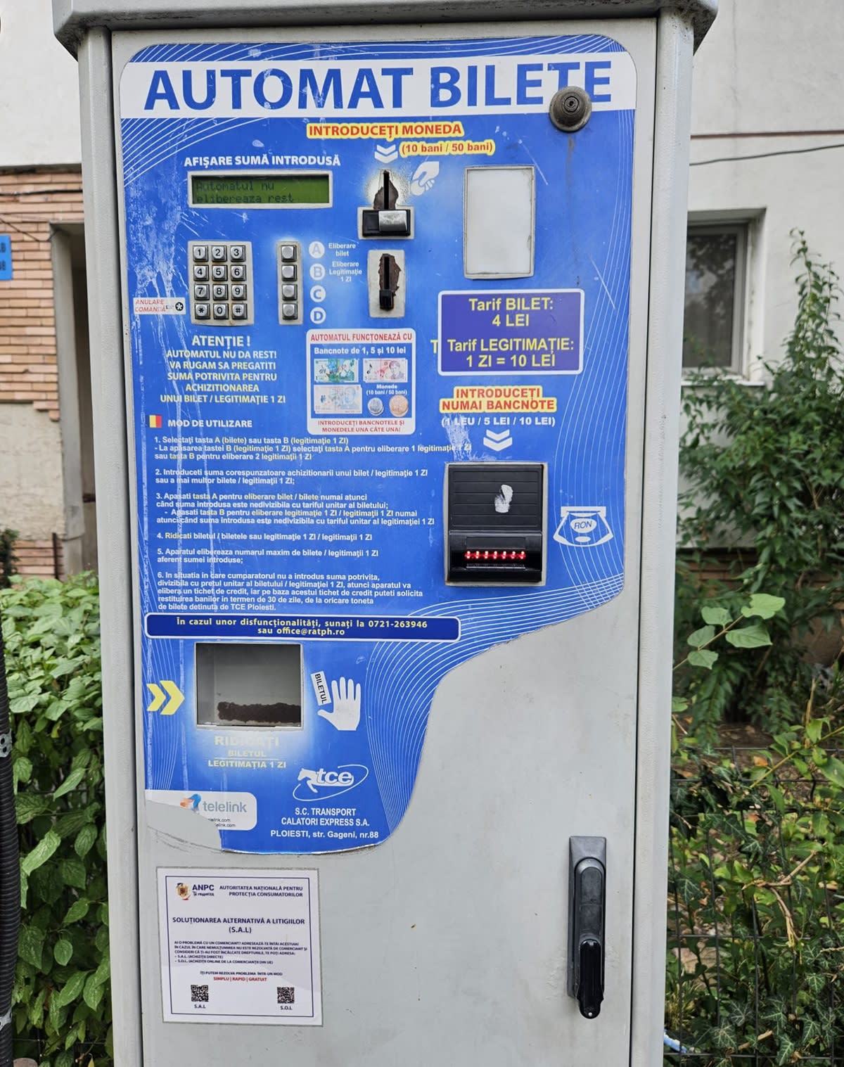 Automatul TCE Ploiești îți ia banii, dar nu îți dă biletul? Ce trebuie să faci pentru a-ți recupera suma