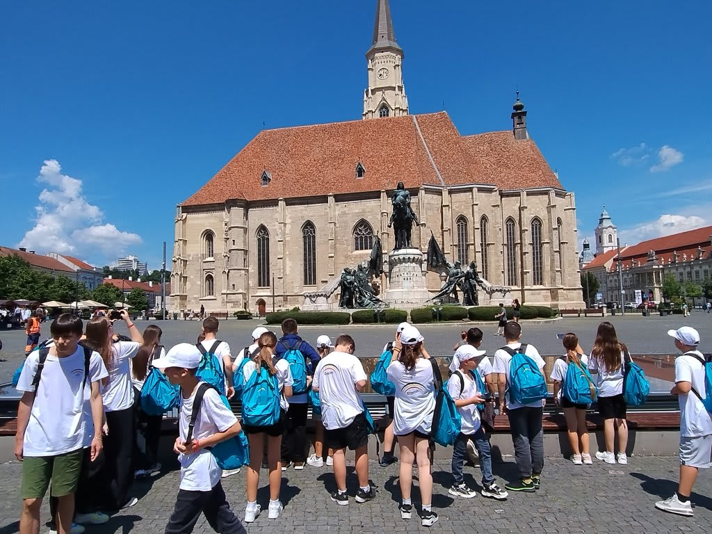 1000 de tineri români din străinătate au beneficiat de tururi gratuite oferite de CJ Cluj