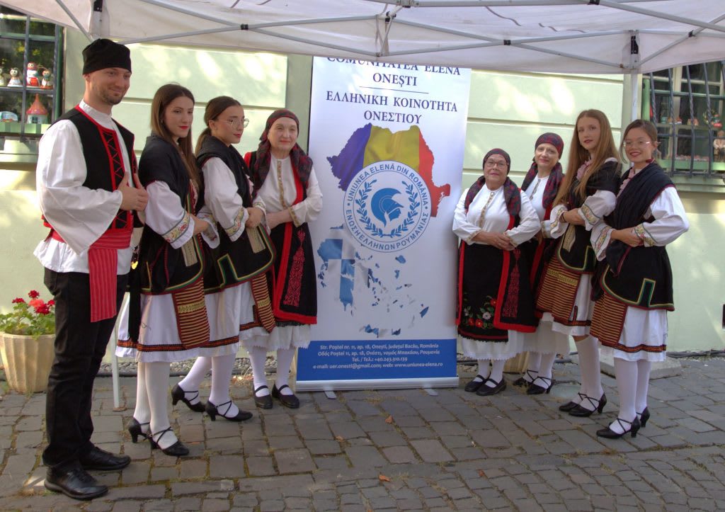 Românii din Onești duc mai departe cultura greacă, chiar dacă nu au rădăcini elene