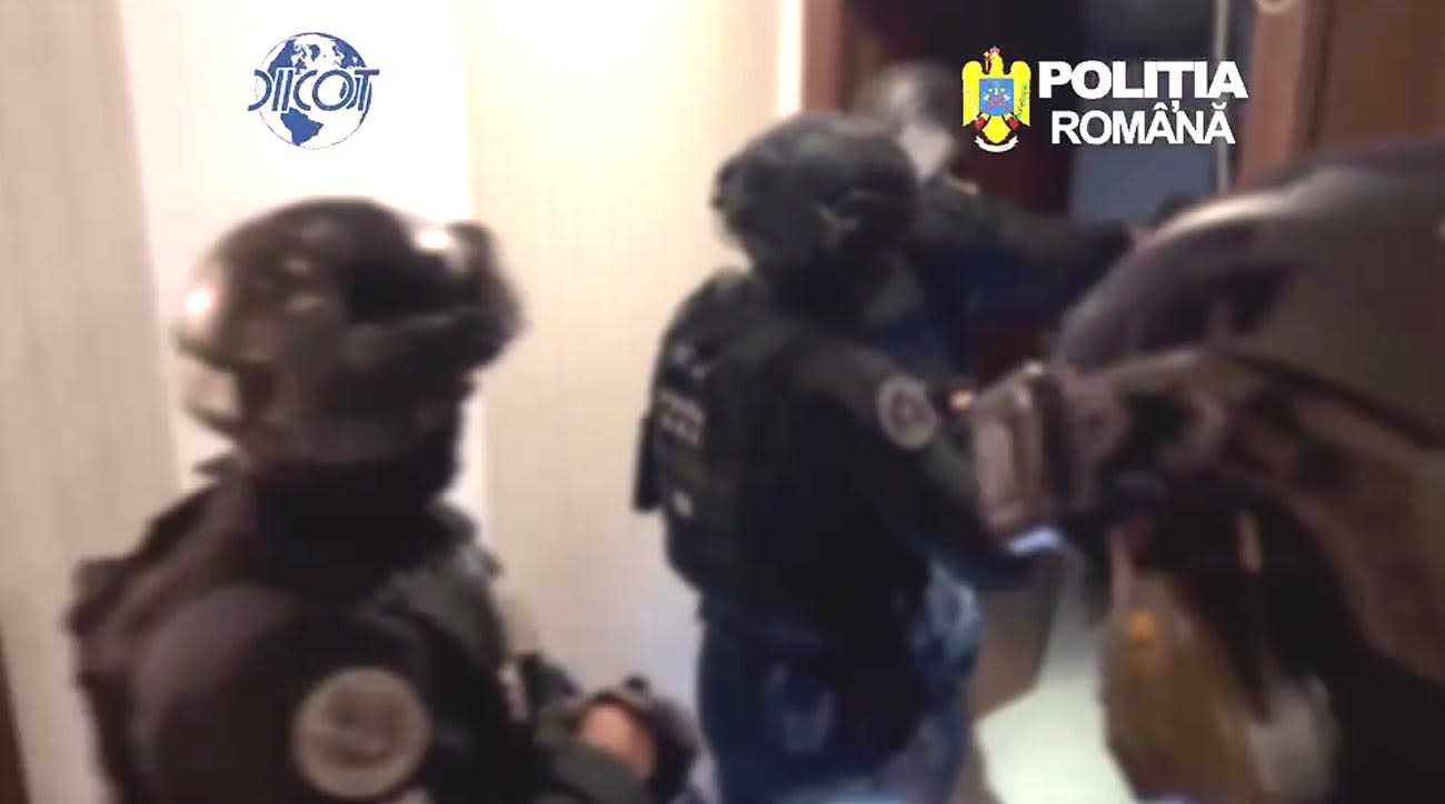 Percheziții DIICOT la Brăila în dosar de înșelăciune și grup infracțional