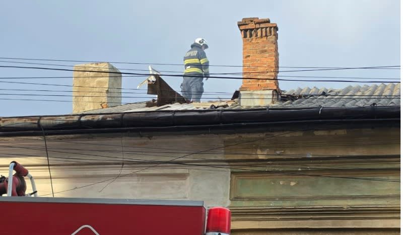 Incendiu în Centrul Vechi din Botoșani: Pompierii au intervenit prompt pentru stingerea flăcărilor