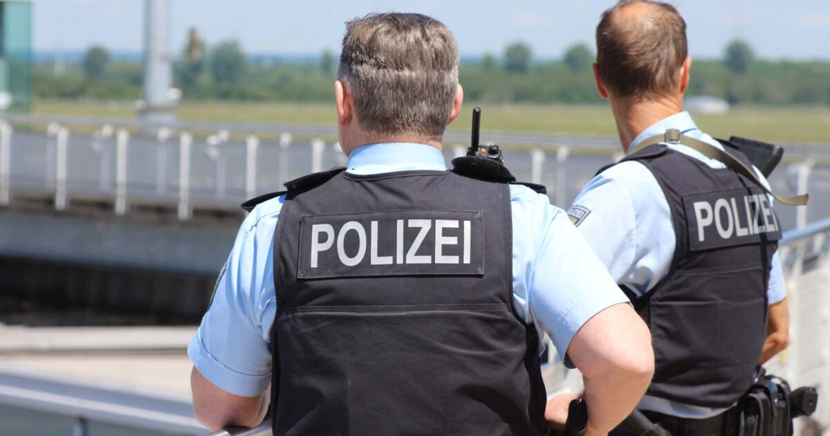 obiect suspect descoperit lângă stație electrică în Germania obiect suspect descoperit lângă stație electrică în Germania