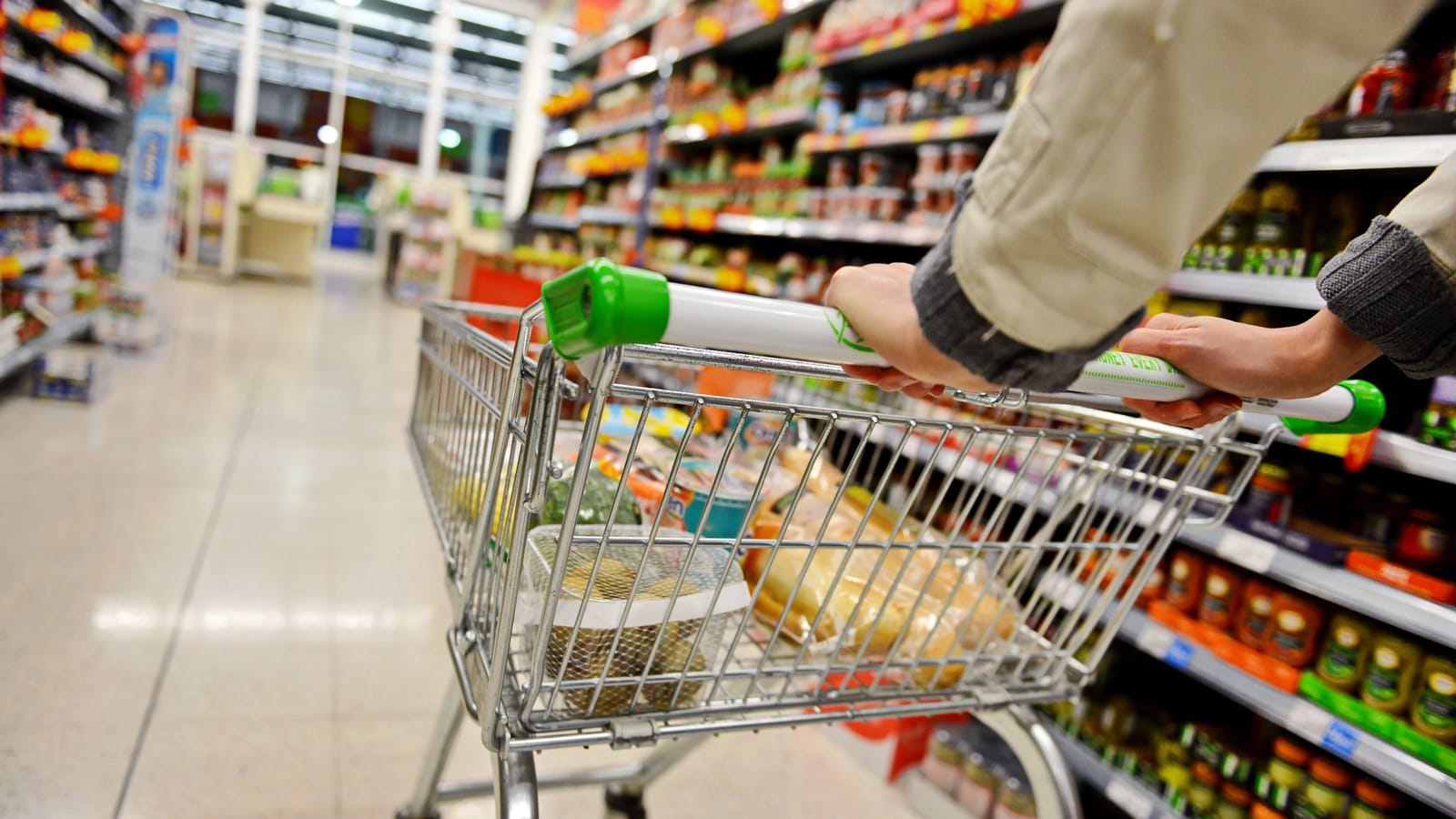 INS arată o scădere a cifrei de afaceri din comerțul cu amănuntul în primele șapte luni ale anului 2026