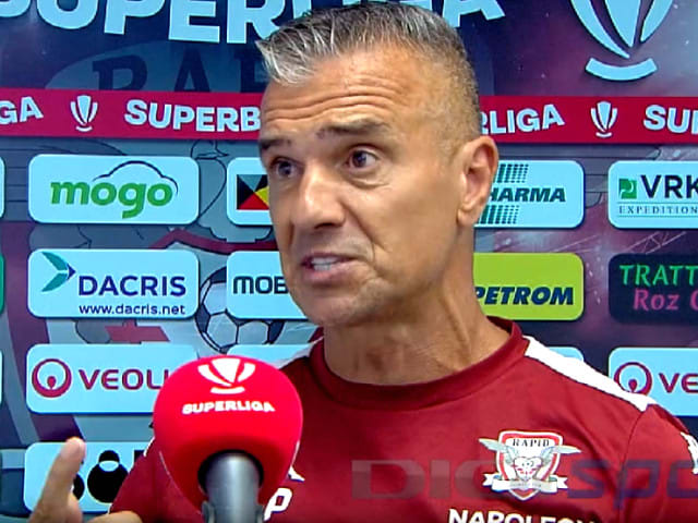 Daniel Pancu în timpul declarațiilor după meciul Rapid - Poli Timișoara