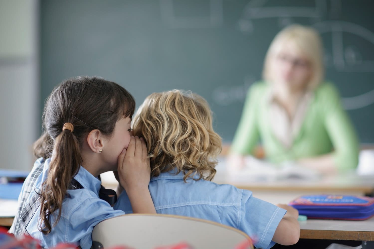profesori și elevi în clasă în perioada comunistă profesori și elevi în clasă în perioada comunistă