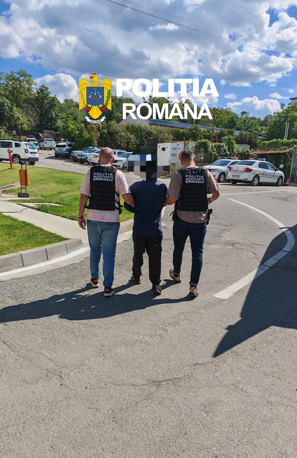 percheziții poliție în comuna Românași percheziții poliție în comuna Românași
