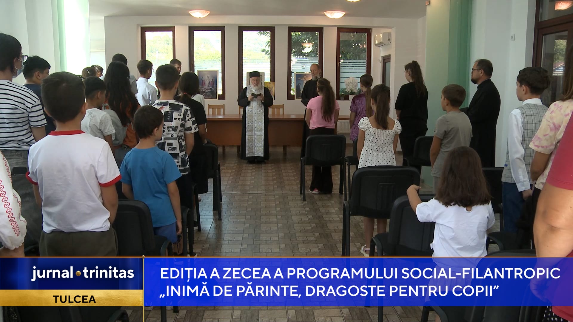 Programul „Inimă de părinte” a ajutat elevi din Tulcea cu ghiozdane și rechizite