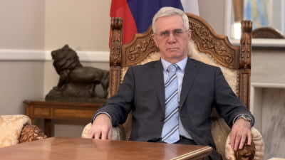 Vladimir Lipaev, ambasadorul Rusiei, în timpul reacției la convocare Vladimir Lipaev, ambasadorul Rusiei, în timpul reacției la convocare