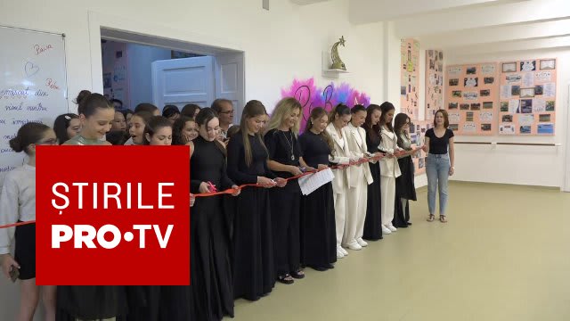 Sala de dans renovată a trupei ReBorn din Târgu Mureș Sala de dans renovată a trupei ReBorn din Târgu Mureș