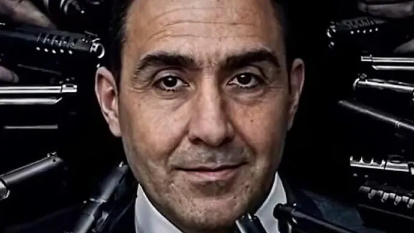 Vannacci răspunde acuzațiilor cu clip generat de AI și vocea lui Pavarotti