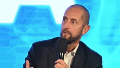 România, expusă riscurilor majore în producția de medicamente, avertizează Damian