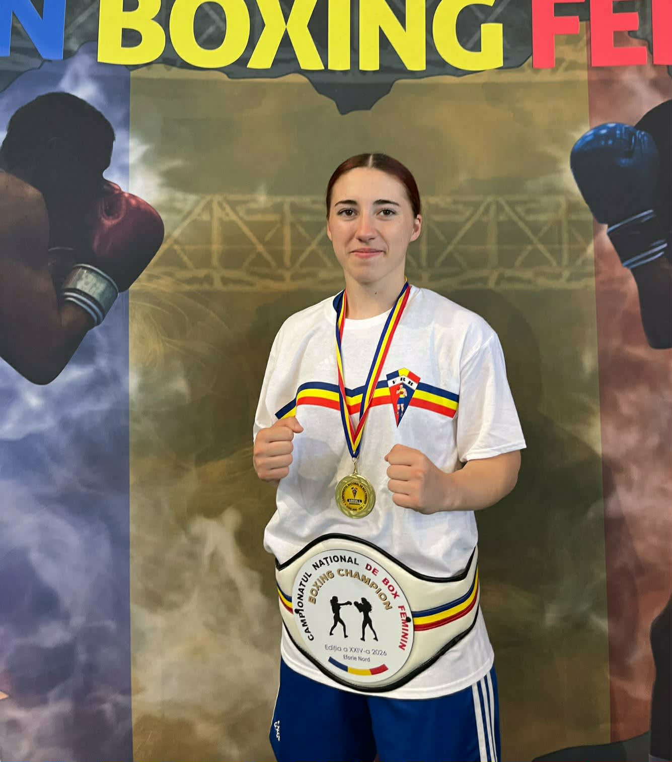 Margareta Hidigan în ring, câștigând titlul național Margareta Hidigan în ring, câștigând titlul național