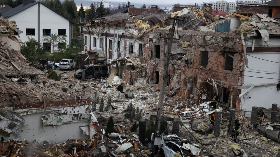 Armistițiu temporar în Kiev, declanșat de Rusia în contextul vizitei emisarilor americani