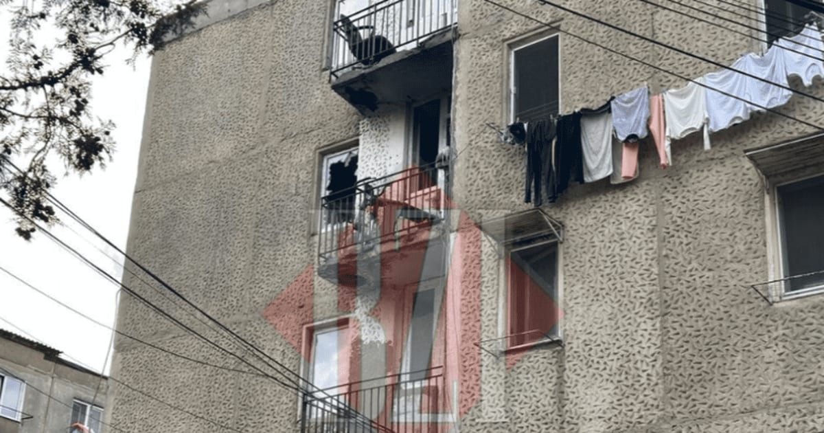 Incendiu la un apartament din Iași. Trei persoane au fost evacuate