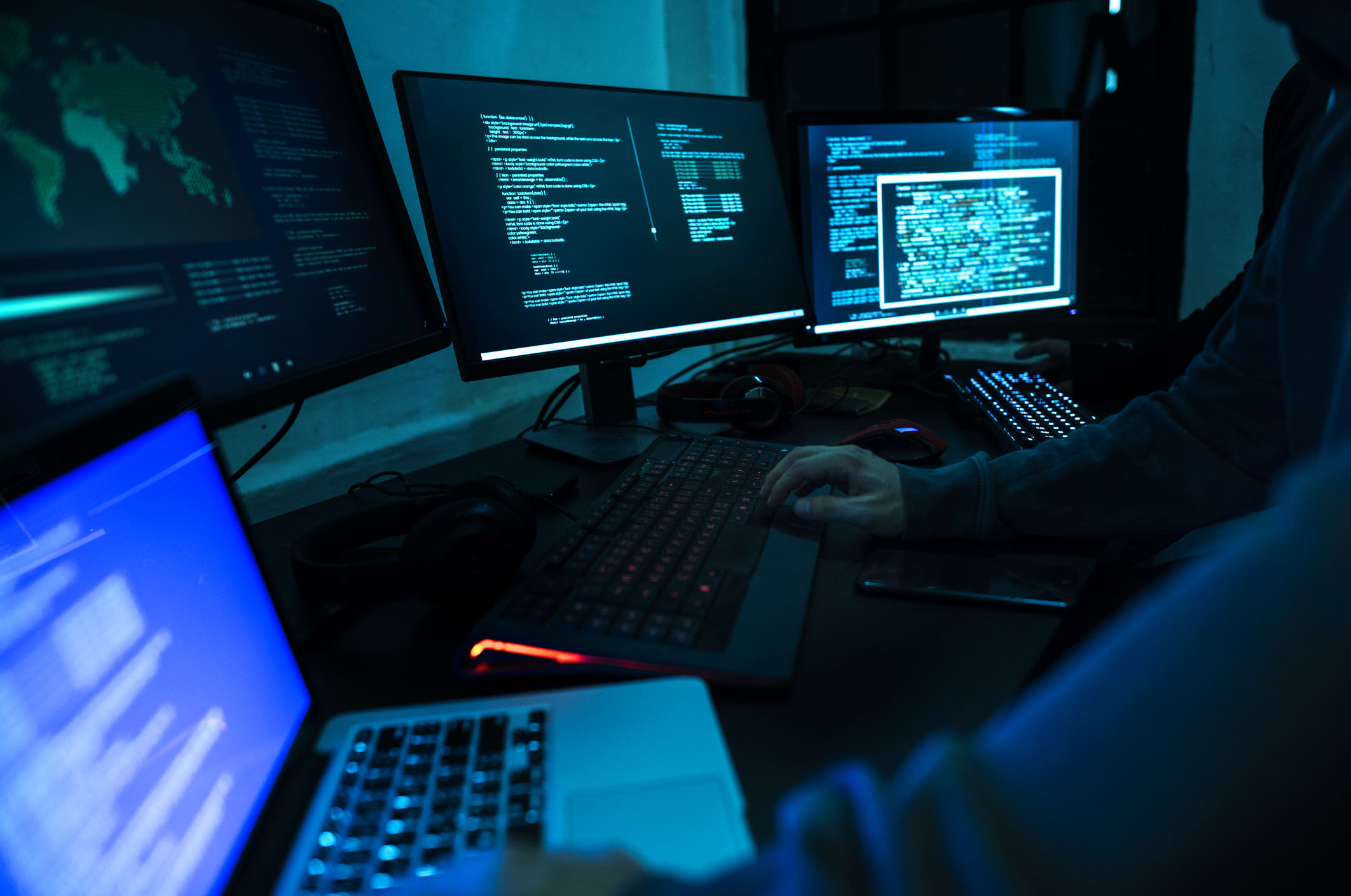 hacker implicat într-un incident de securitate cibernetică