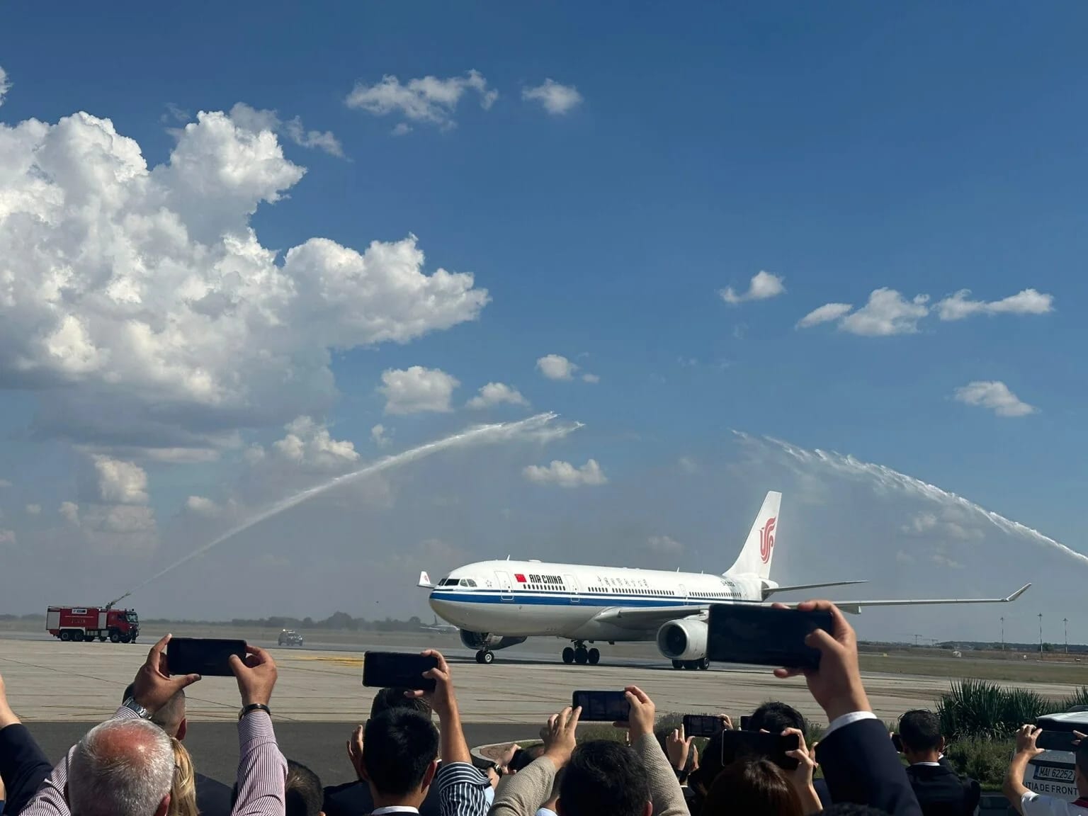 După 32 de ani, Air China a reluat zborurile directe între Beijing și București