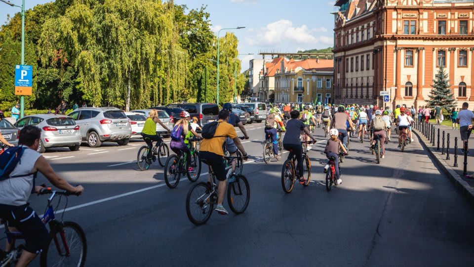 Brașovul găzduiește weekend parade ecvestră și biciclete pentru toate vârstele