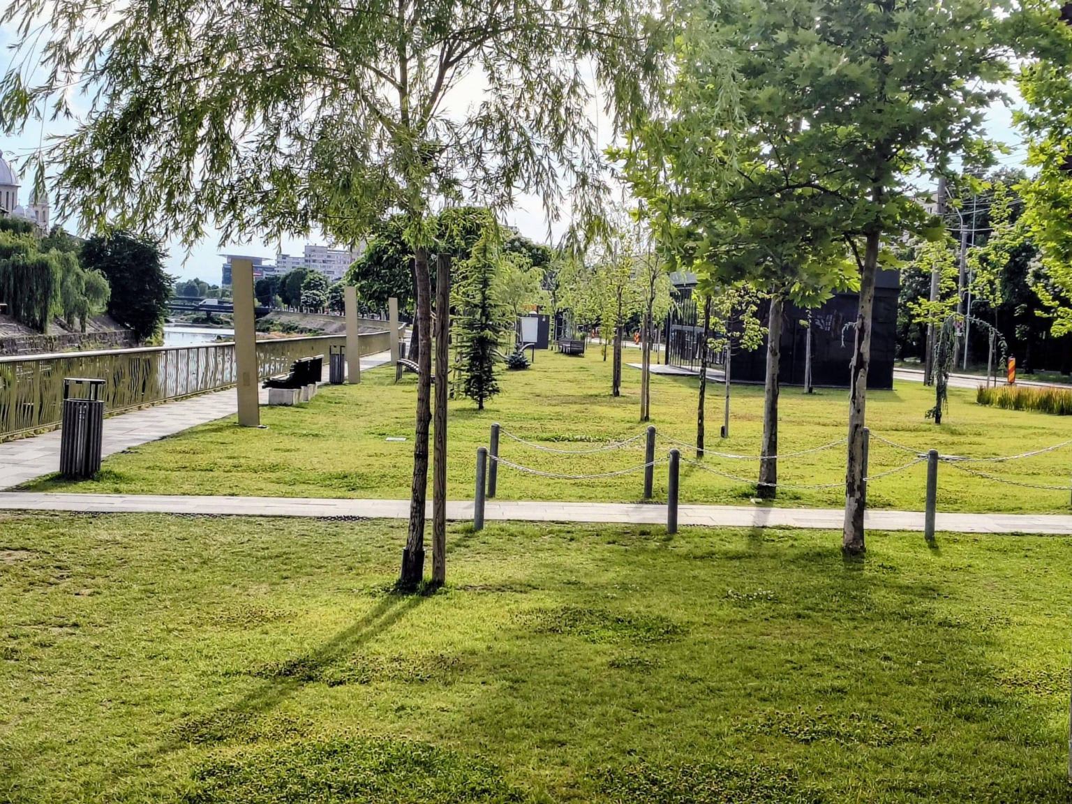 cer variabil, peisaj montan, vreme frumoasă în Maramureș cer variabil, peisaj montan, vreme frumoasă în Maramureș
