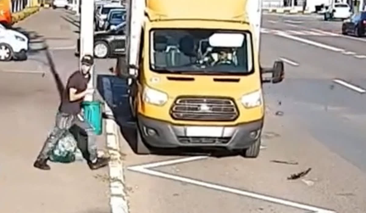 moment impact accident motociclist mașină Târgu Mureș moment impact accident motociclist mașină Târgu Mureș