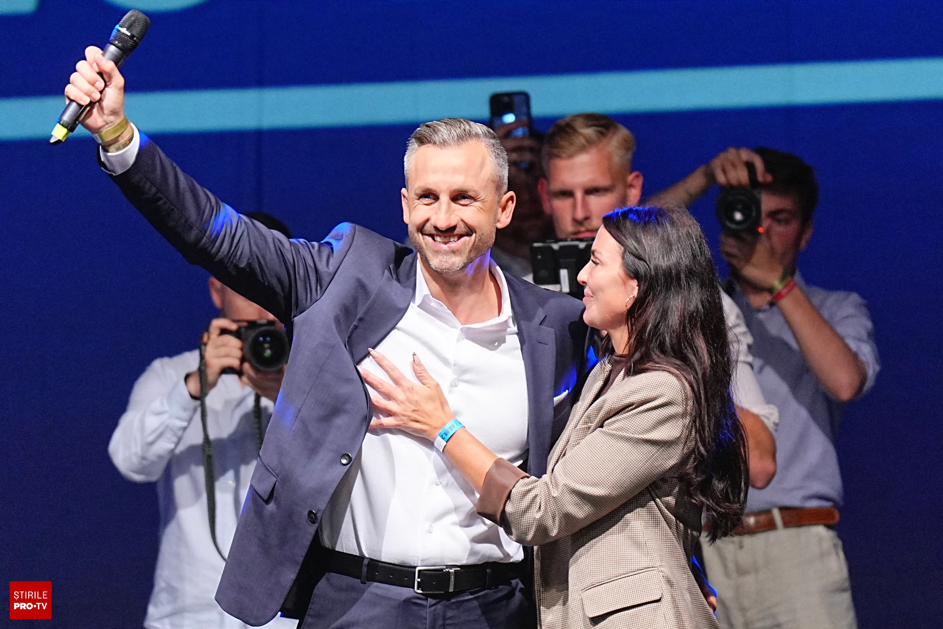 sediu electoral, simbolul AfD, voturi și urne sediu electoral, simbolul AfD, voturi și urne