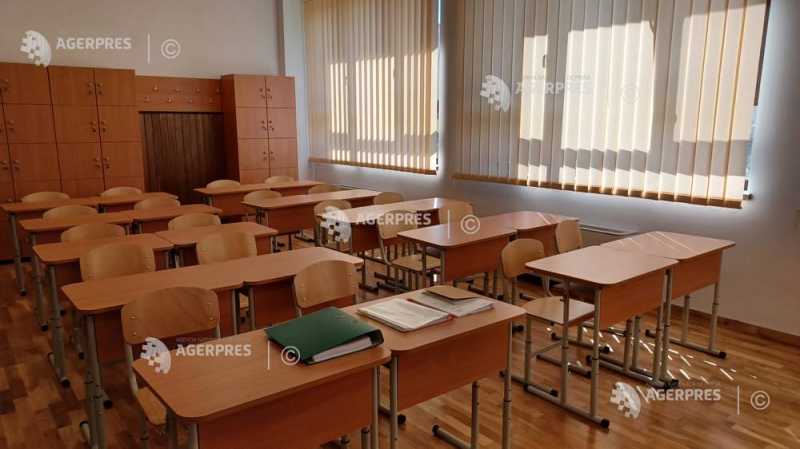 Neamț: Zeci de clădiri școlare funcționează fără autorizație de incendiu