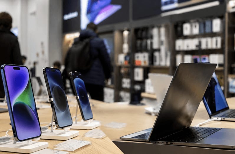 Prețurile telefoanelor și laptopurilor cresc din cauza cererii de cipuri AI