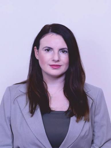 fermieri și primar în discuție, teren agricol, sat din Bacău fermieri și primar în discuție, teren agricol, sat din Bacău