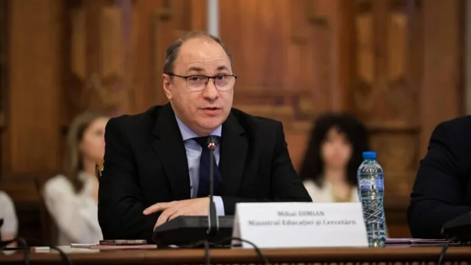 Rezultatele PISA 2025: România rămâne sub media OCDE la matematică, lectură și științe